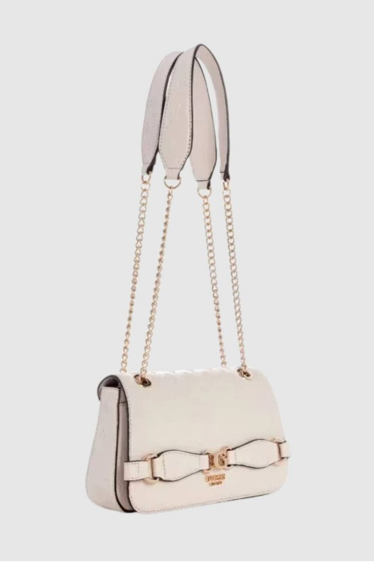 Praktyczne spojrzenie na dodatki, które ułatwiają codzienne planowanie stroju